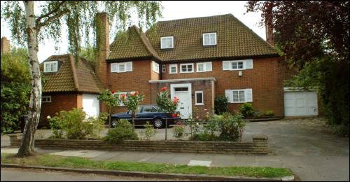04 Neville Drive